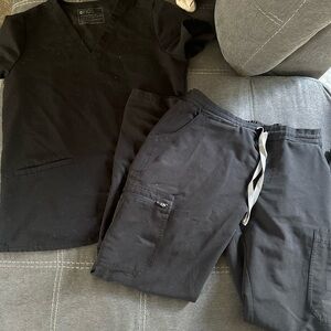 Black figs scrub set